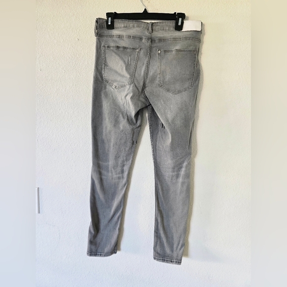 &Denim Women's High Rise Skinny Jeans, Washed Gray color. 5pockets,  size 33 - Picture 4 of 10